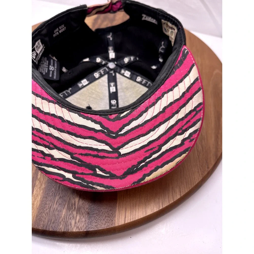 San Antonio Spurs Hat Cap New Era NBA HWC 9Fifty Strapback Pink Black‎ Zubaz